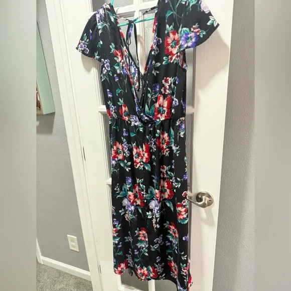 Xhilaration Floral Print Wrap Dress - Picture 10 of 11